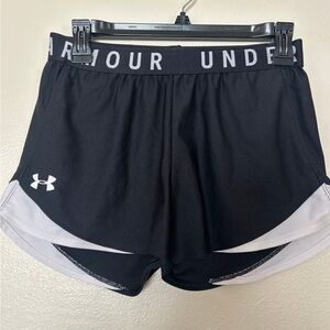 Under Armour women’s running shorts heatgear loose white and black XS